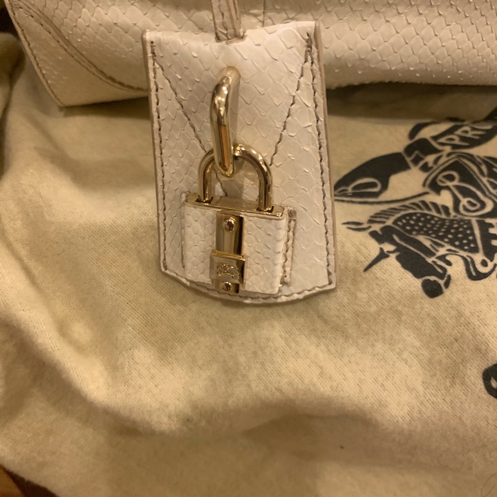 BURBERRY London Python Medium Gladstone Tote - image 4